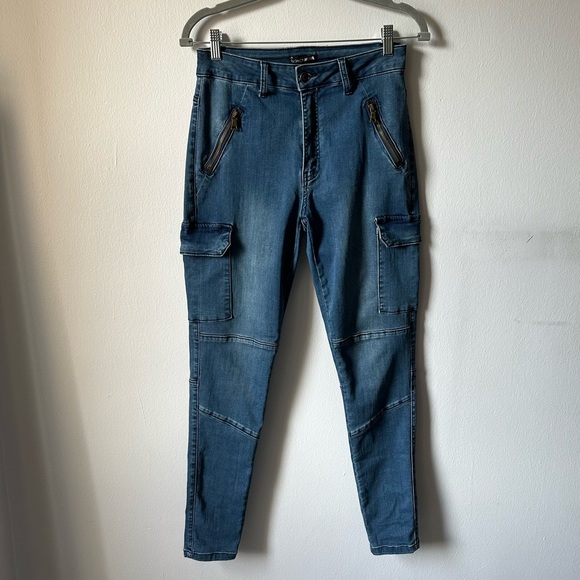 FASHION NOVA JEANS ✨ - Picture 5 of 5